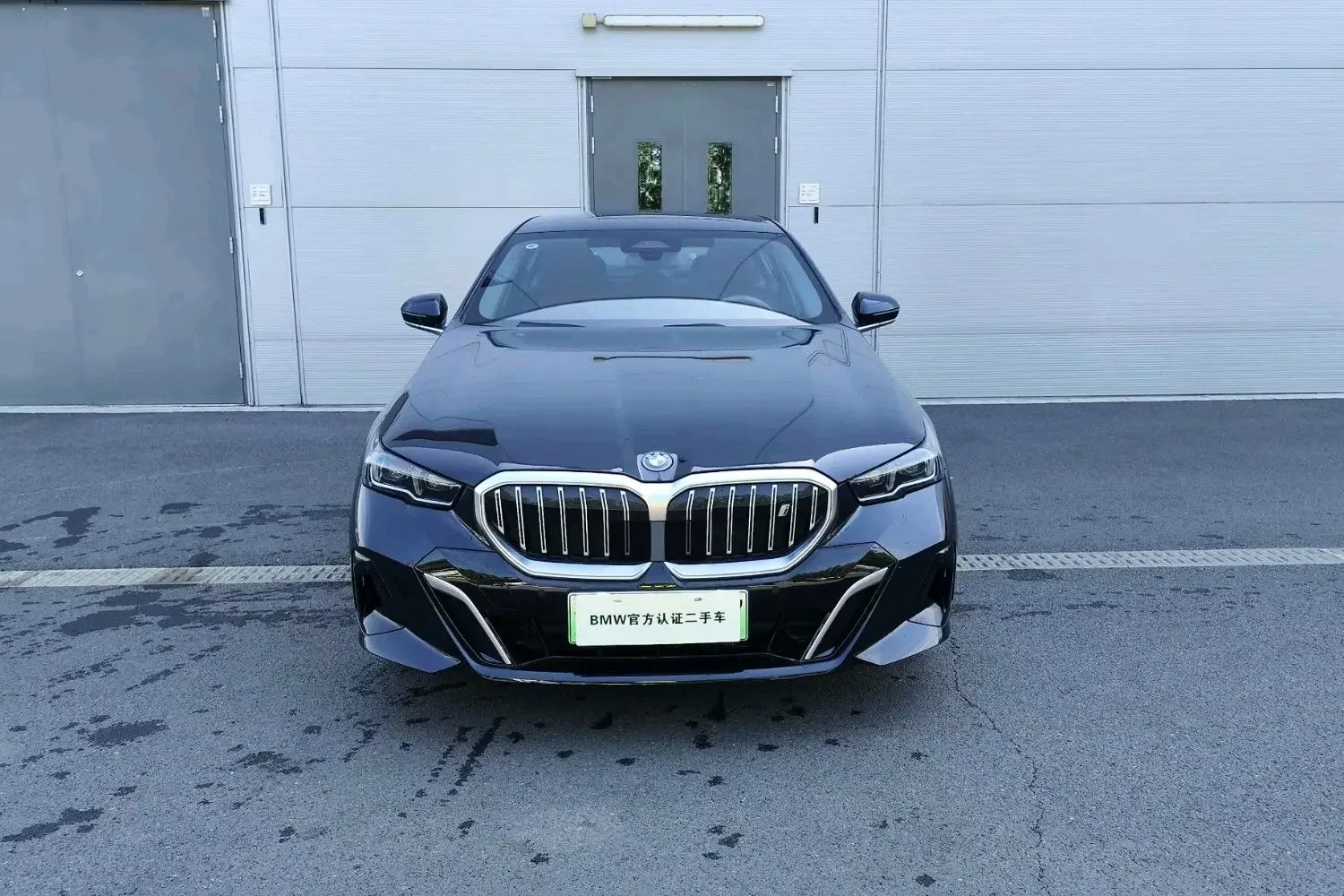 BMW i5