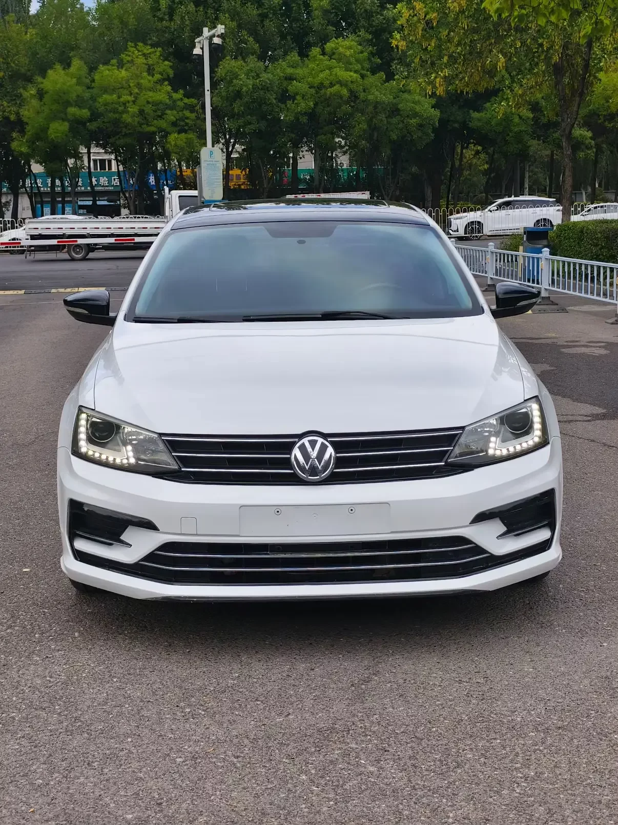 Volkswagen Sagitar