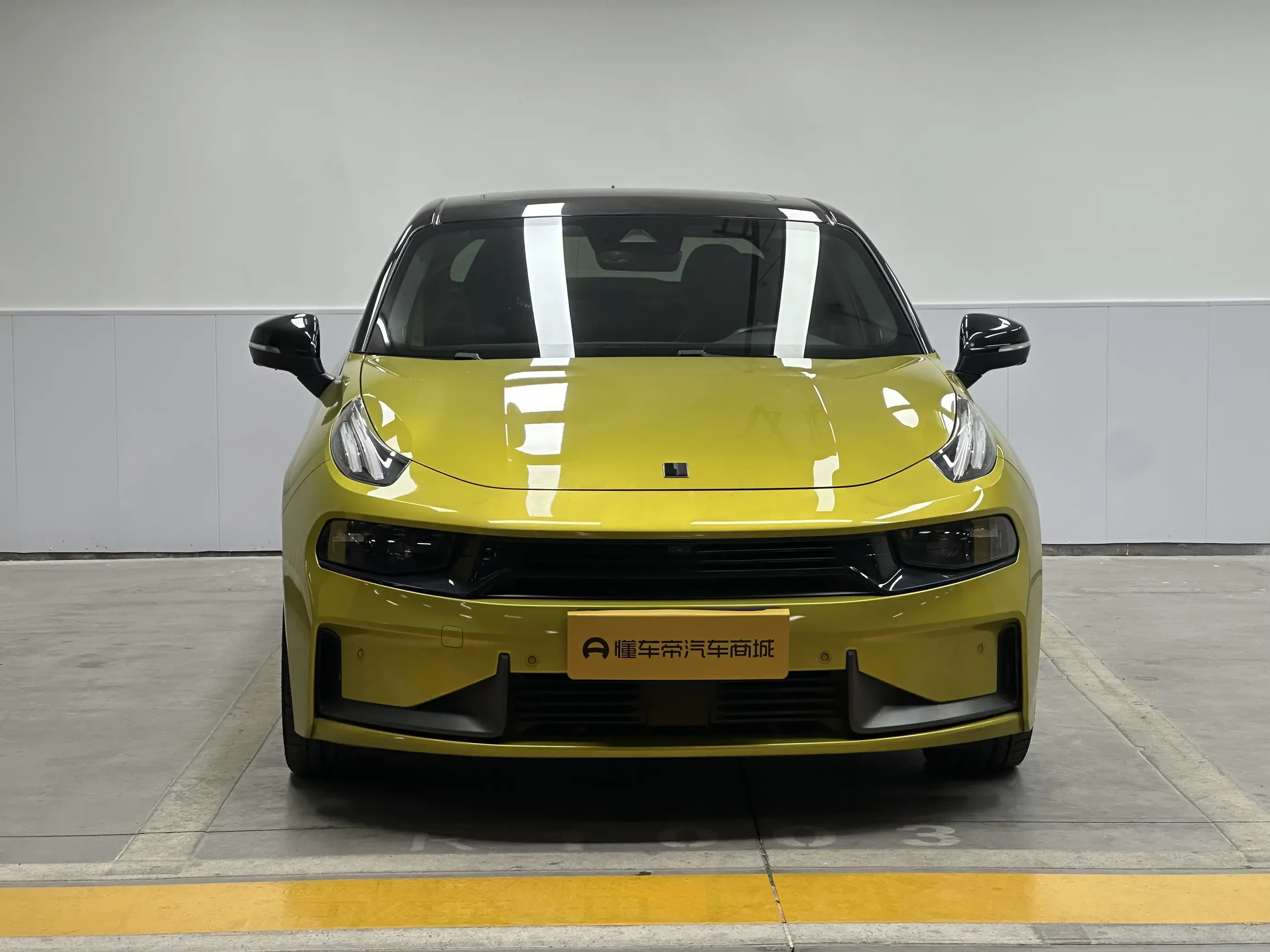 Lynk & Co 03