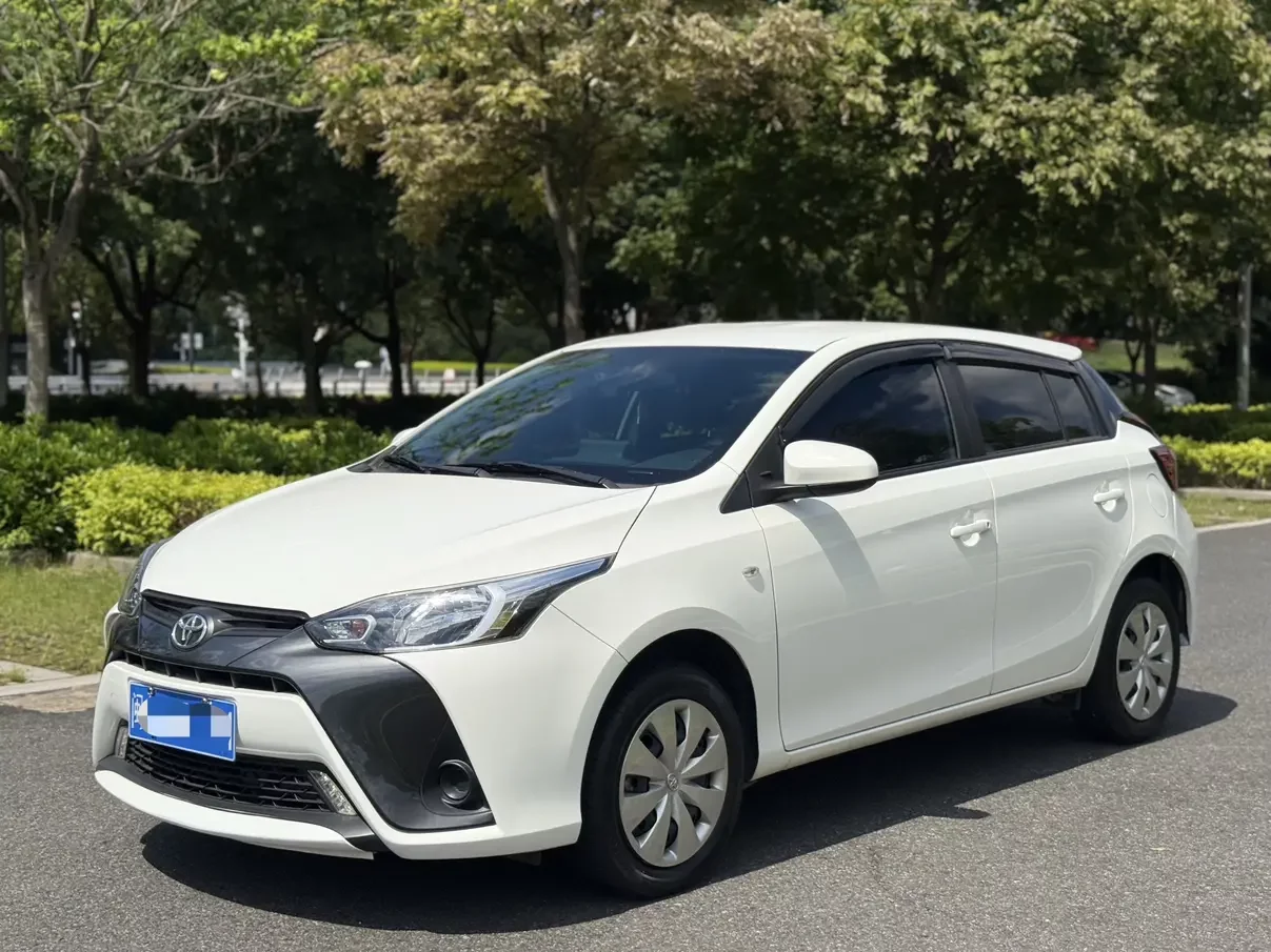 Toyota Yaris L