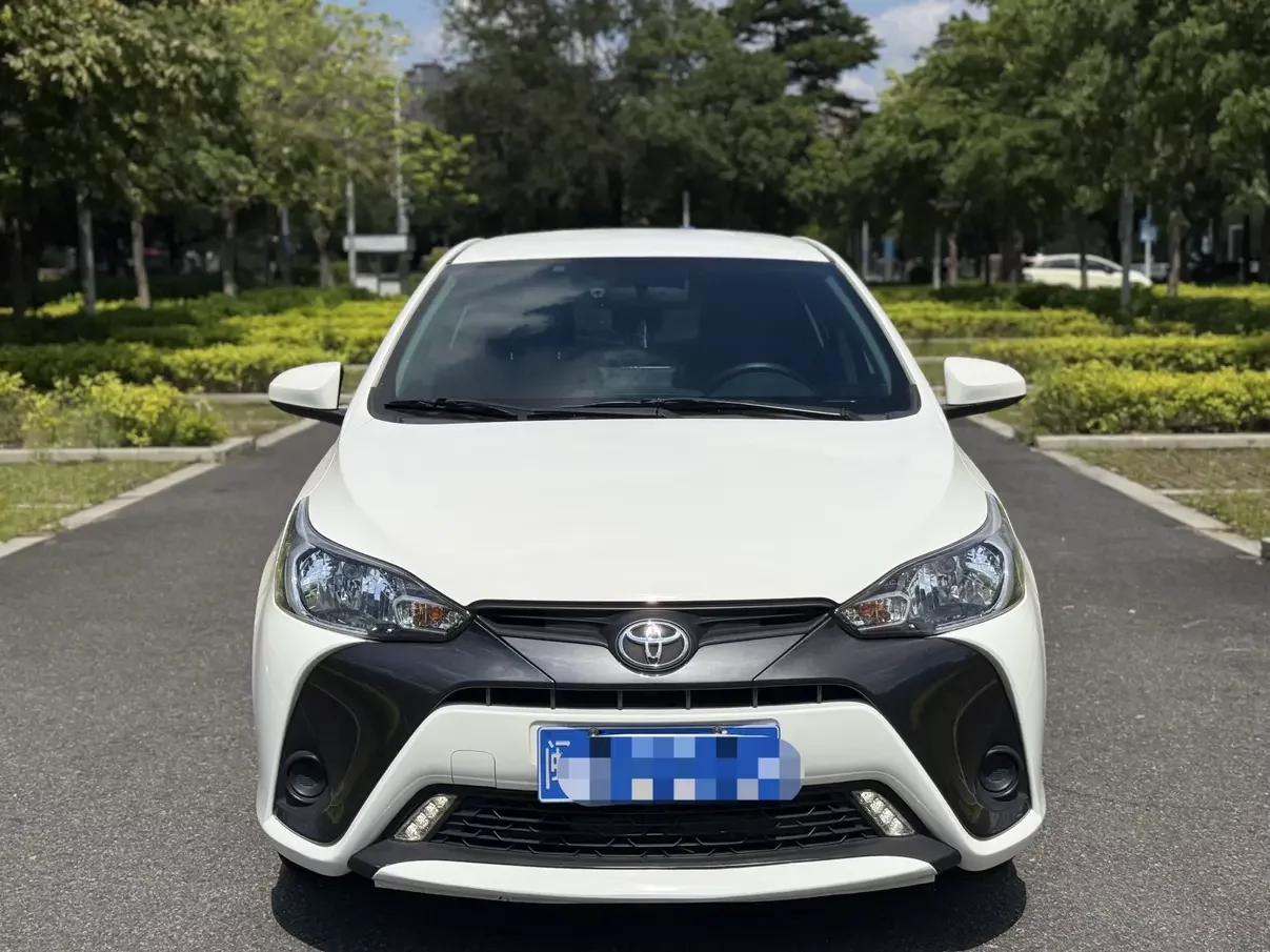 Toyota Yaris L