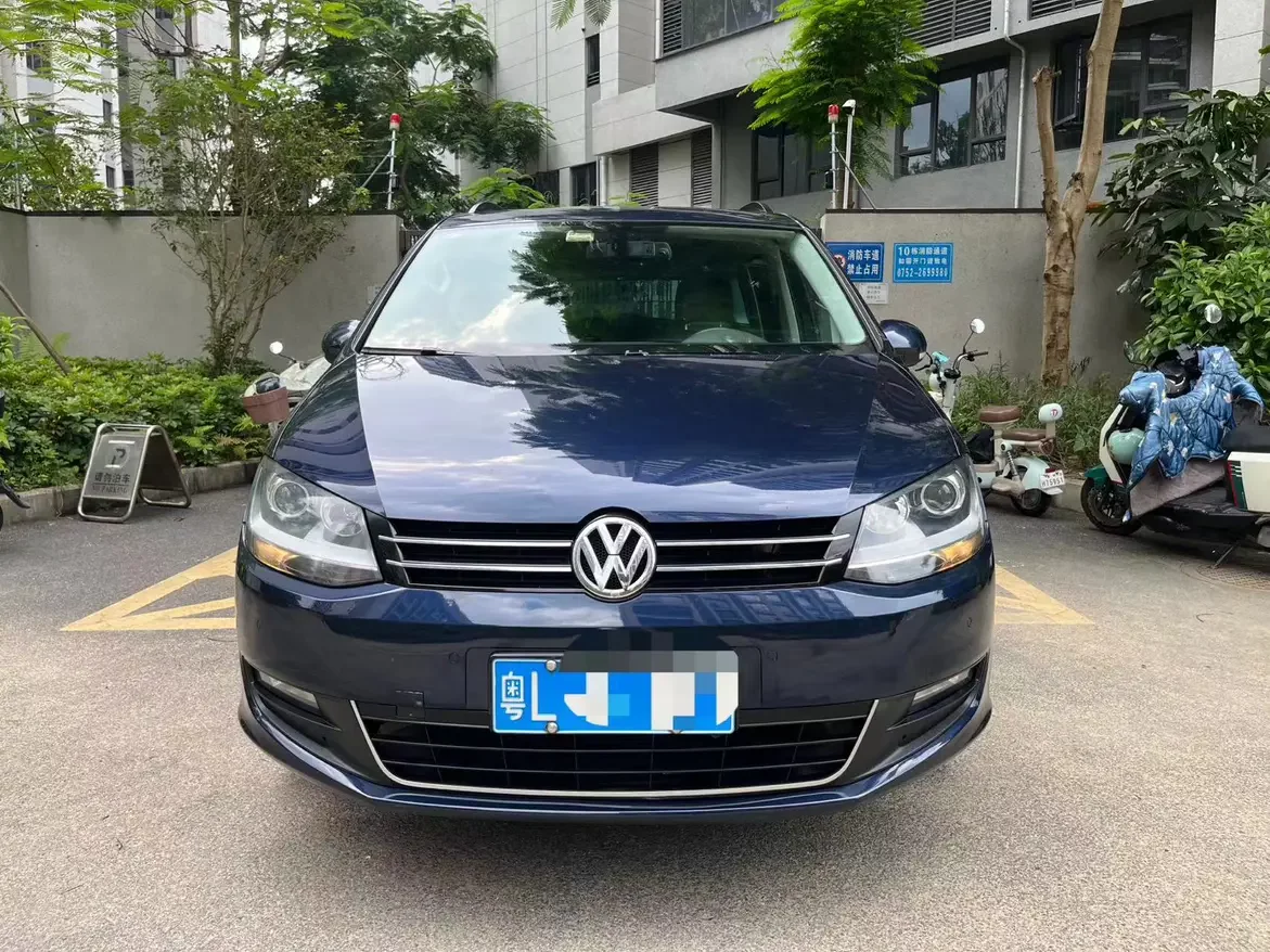 Volkswagen Sharon