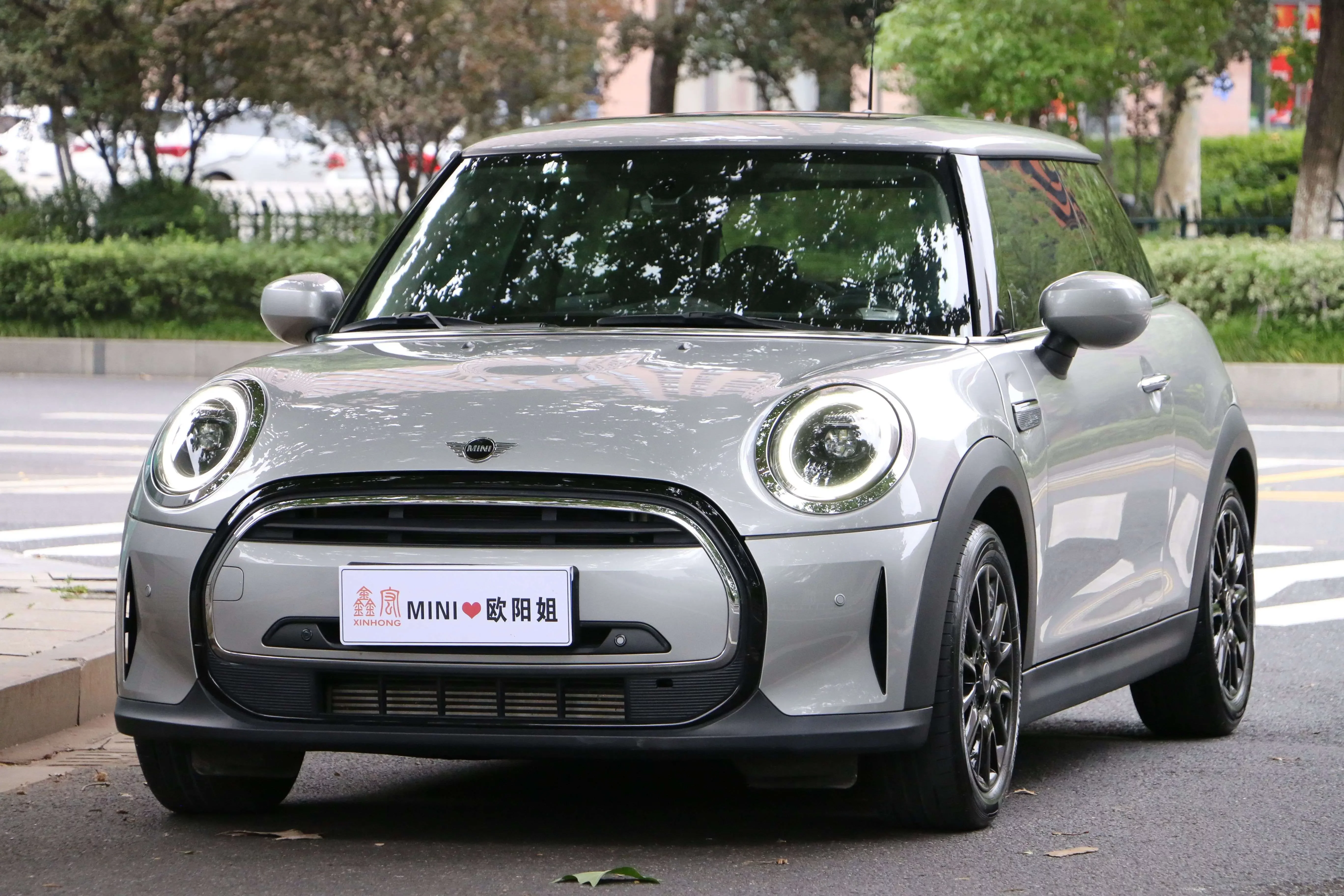 MINI MINI