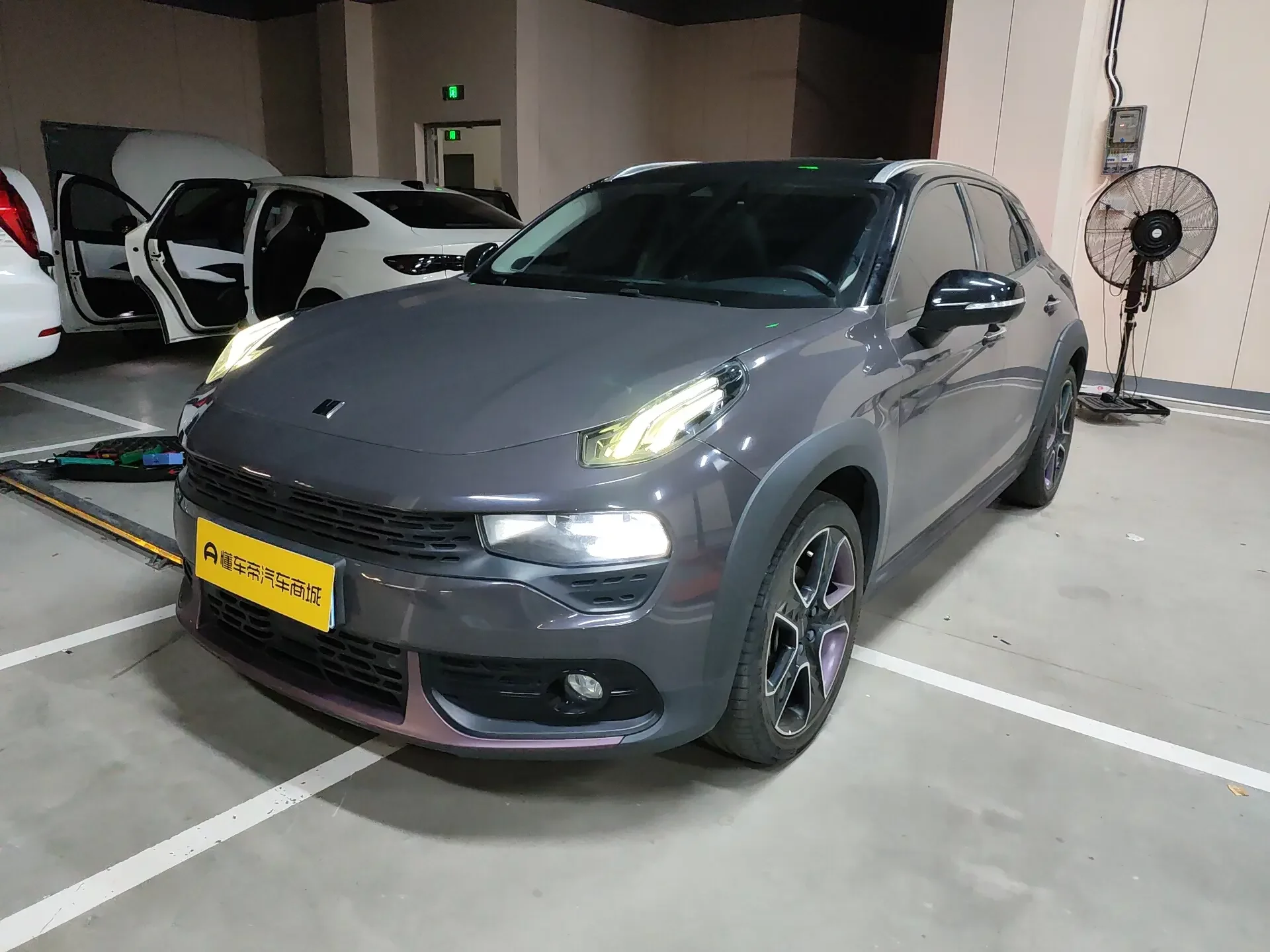Lynk & Co 02