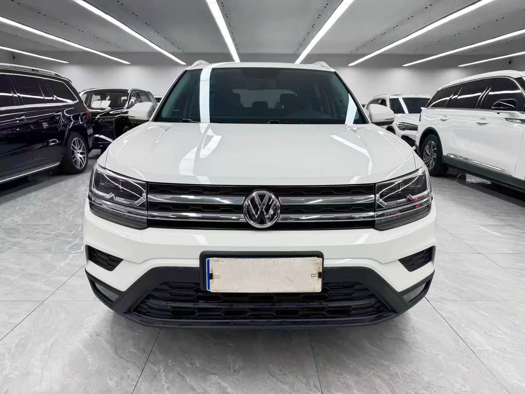 Volkswagen Tharu