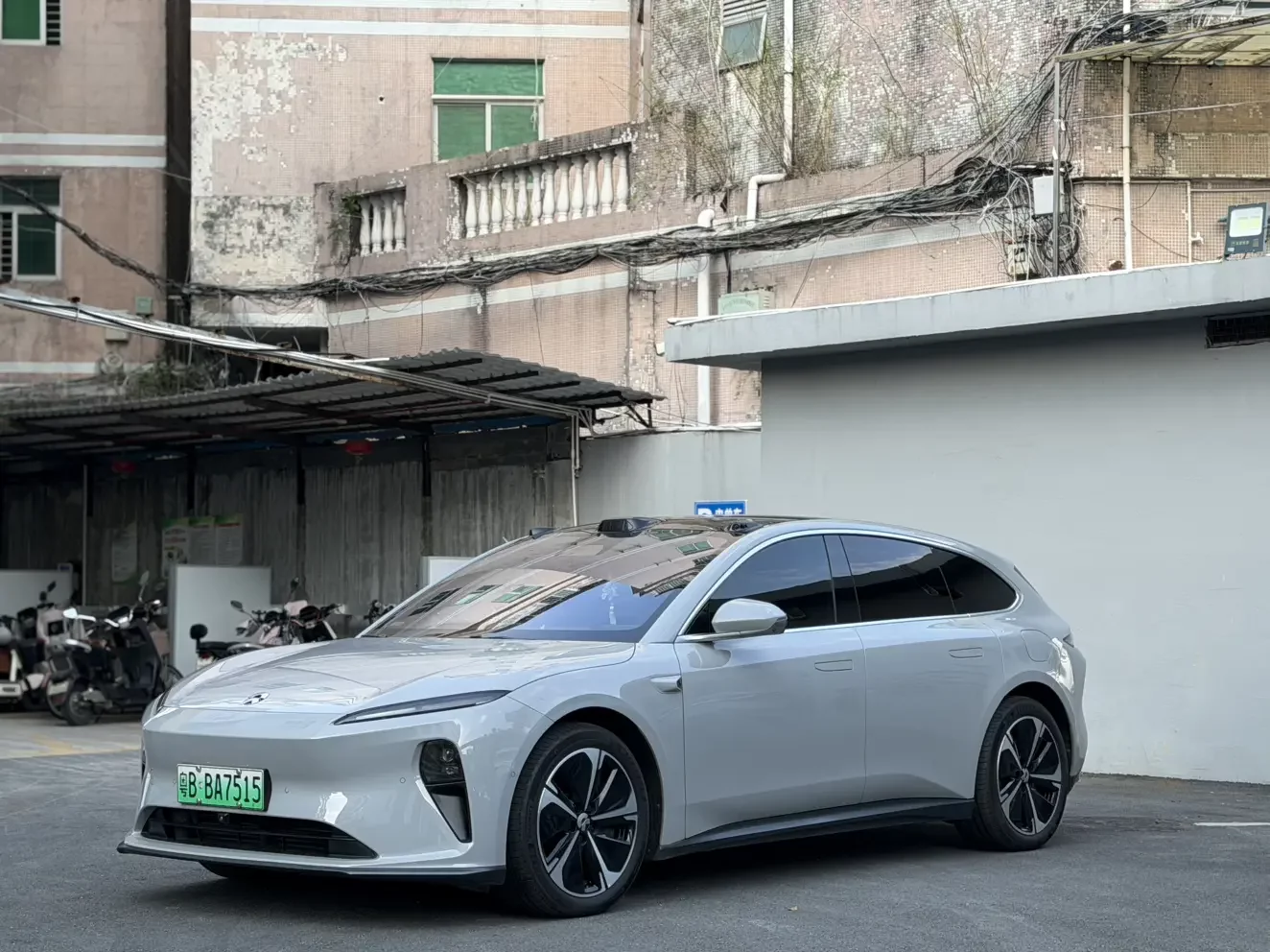 NIO ET5T