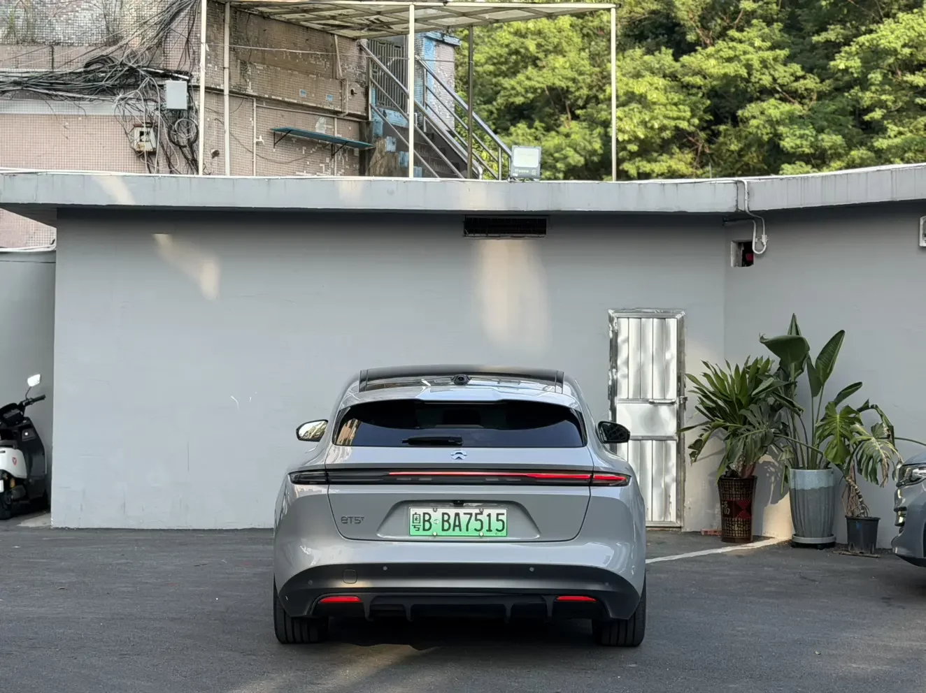 NIO ET5T