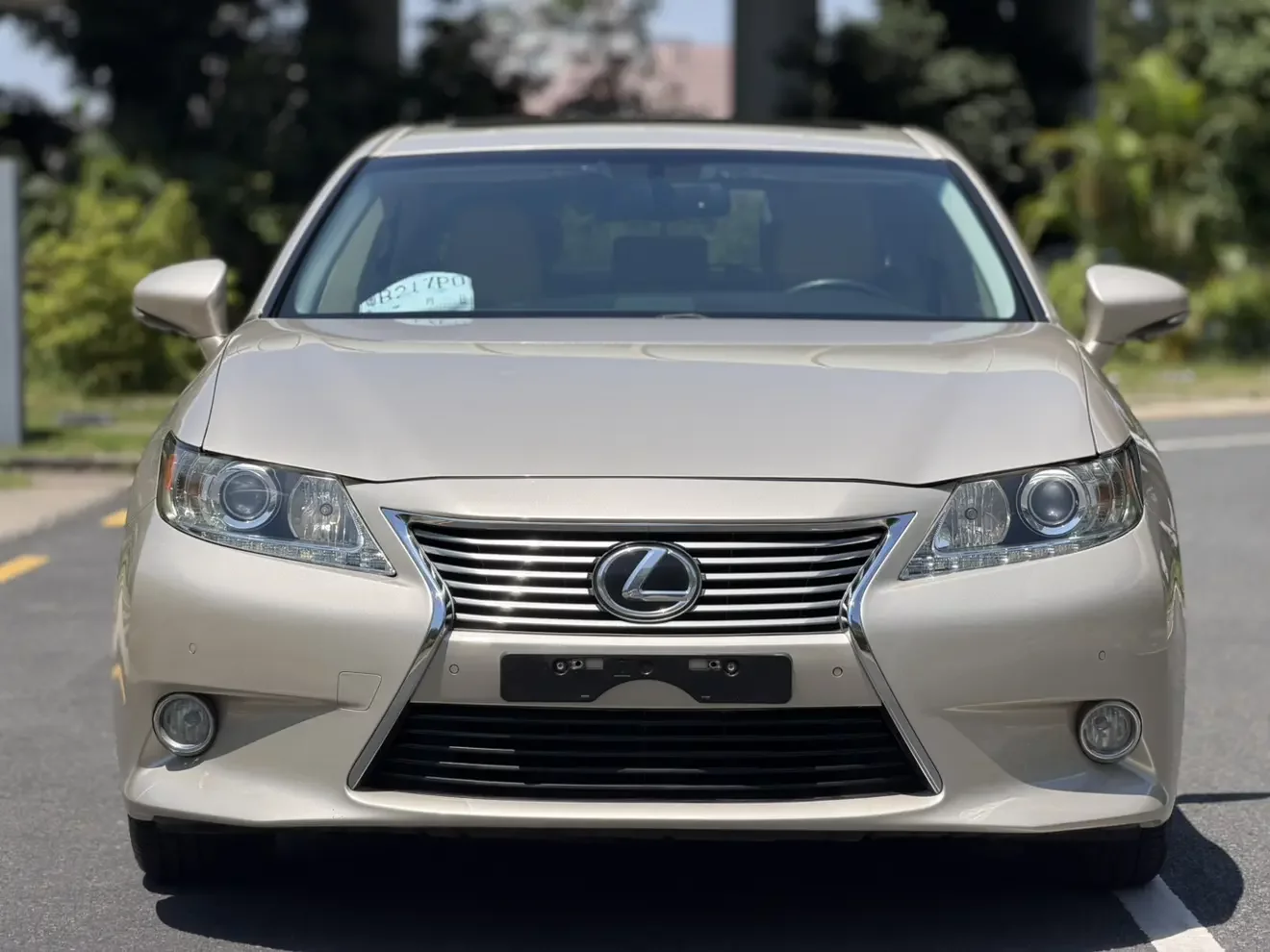 Lexus ES