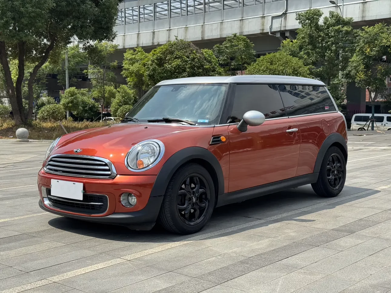 MINI CLUBMAN