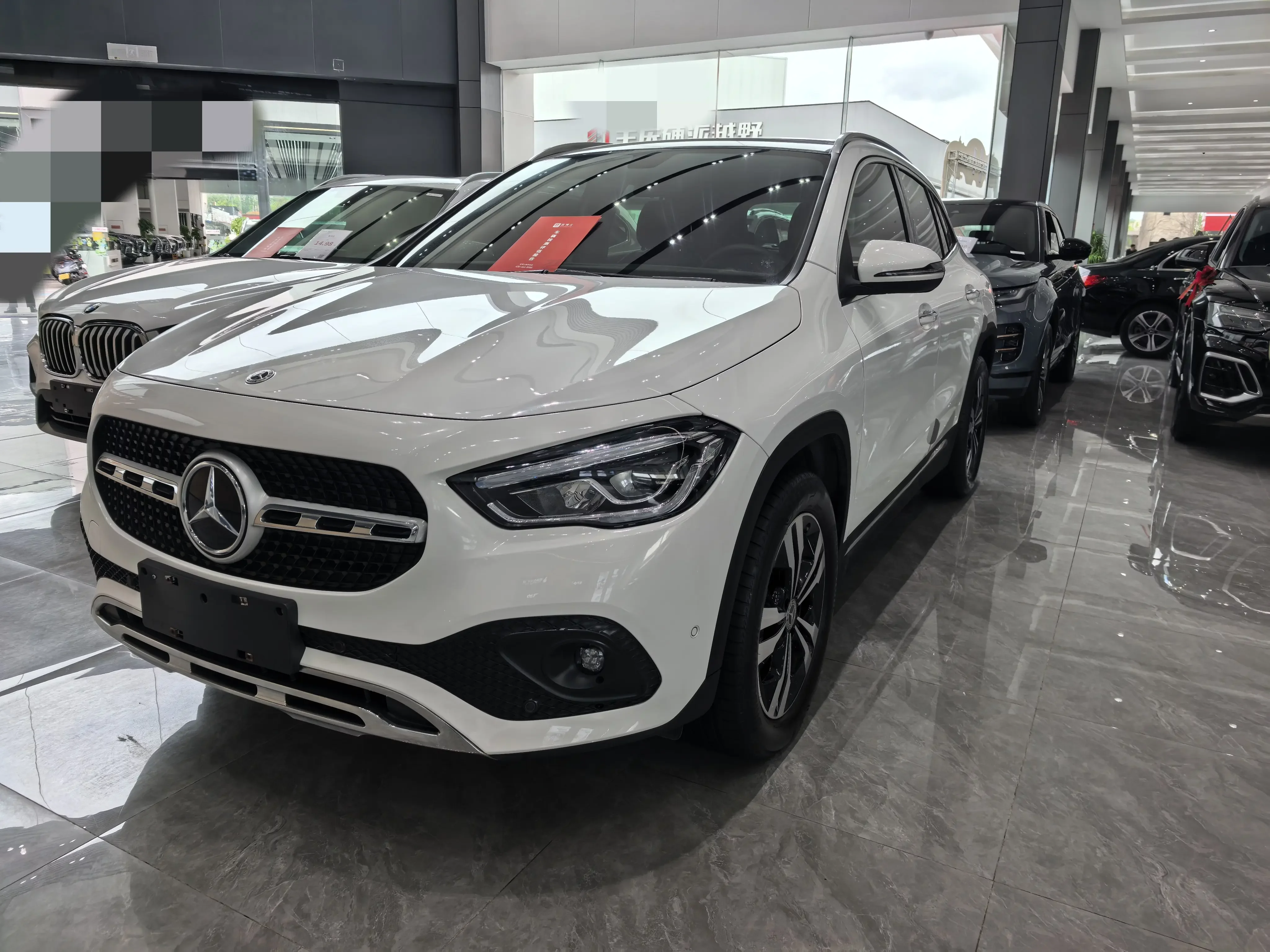 Mercedes-Benz GLA