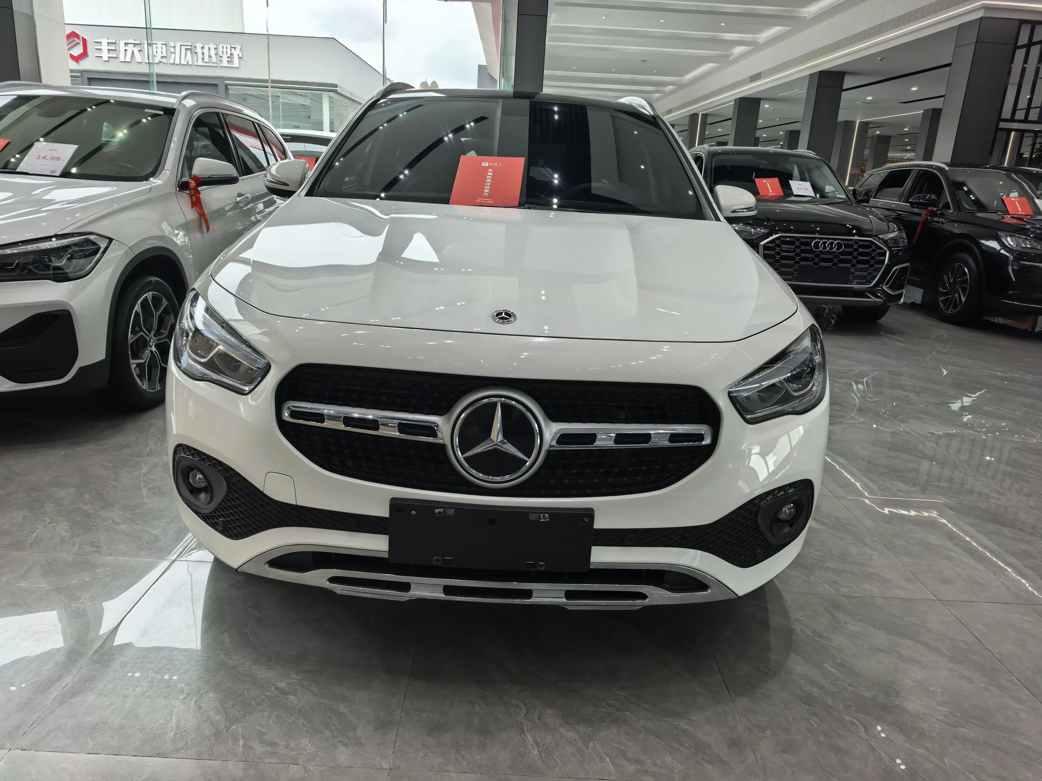 Mercedes-Benz GLA