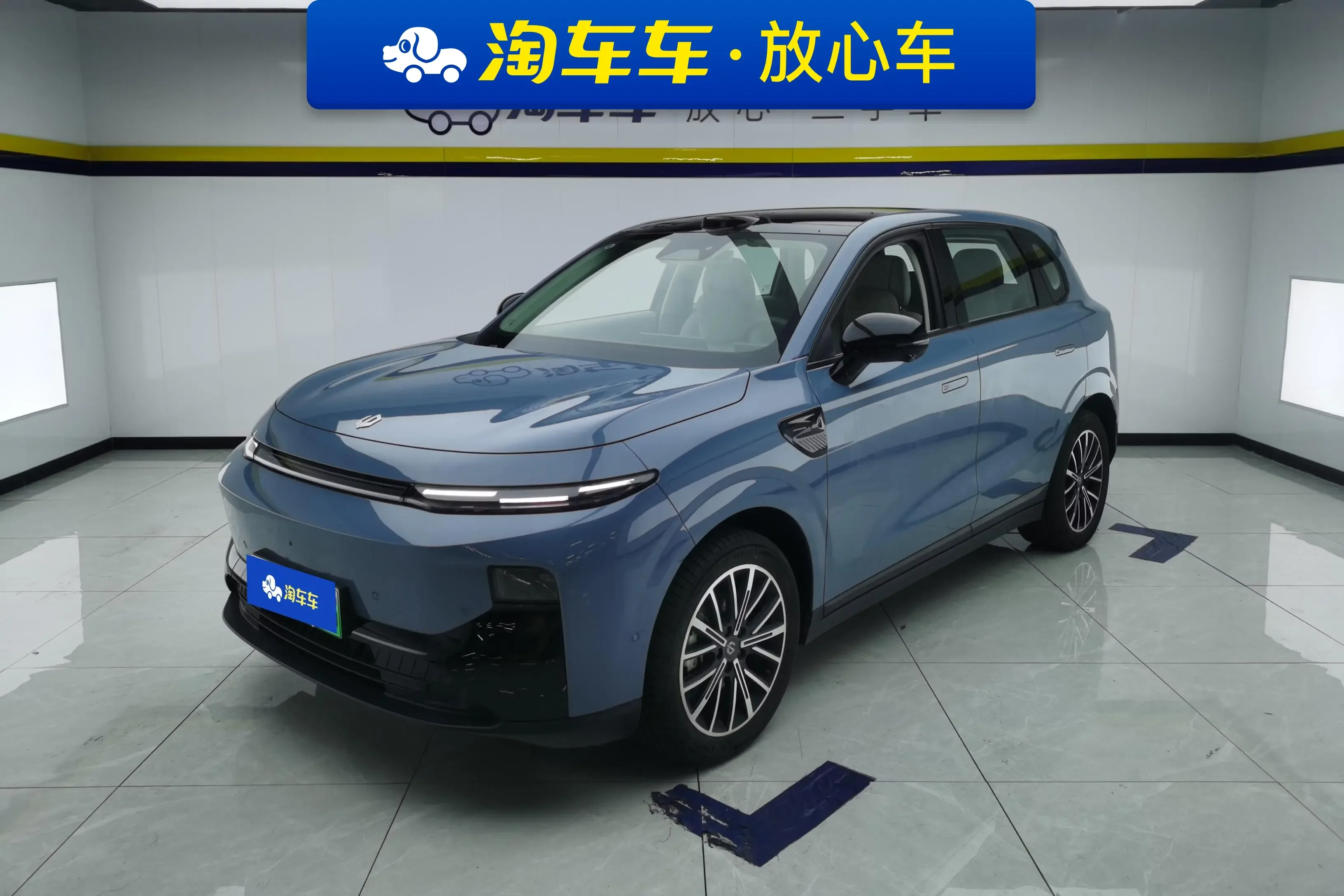 Leapmotor B10