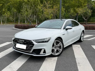 Audi A7L
