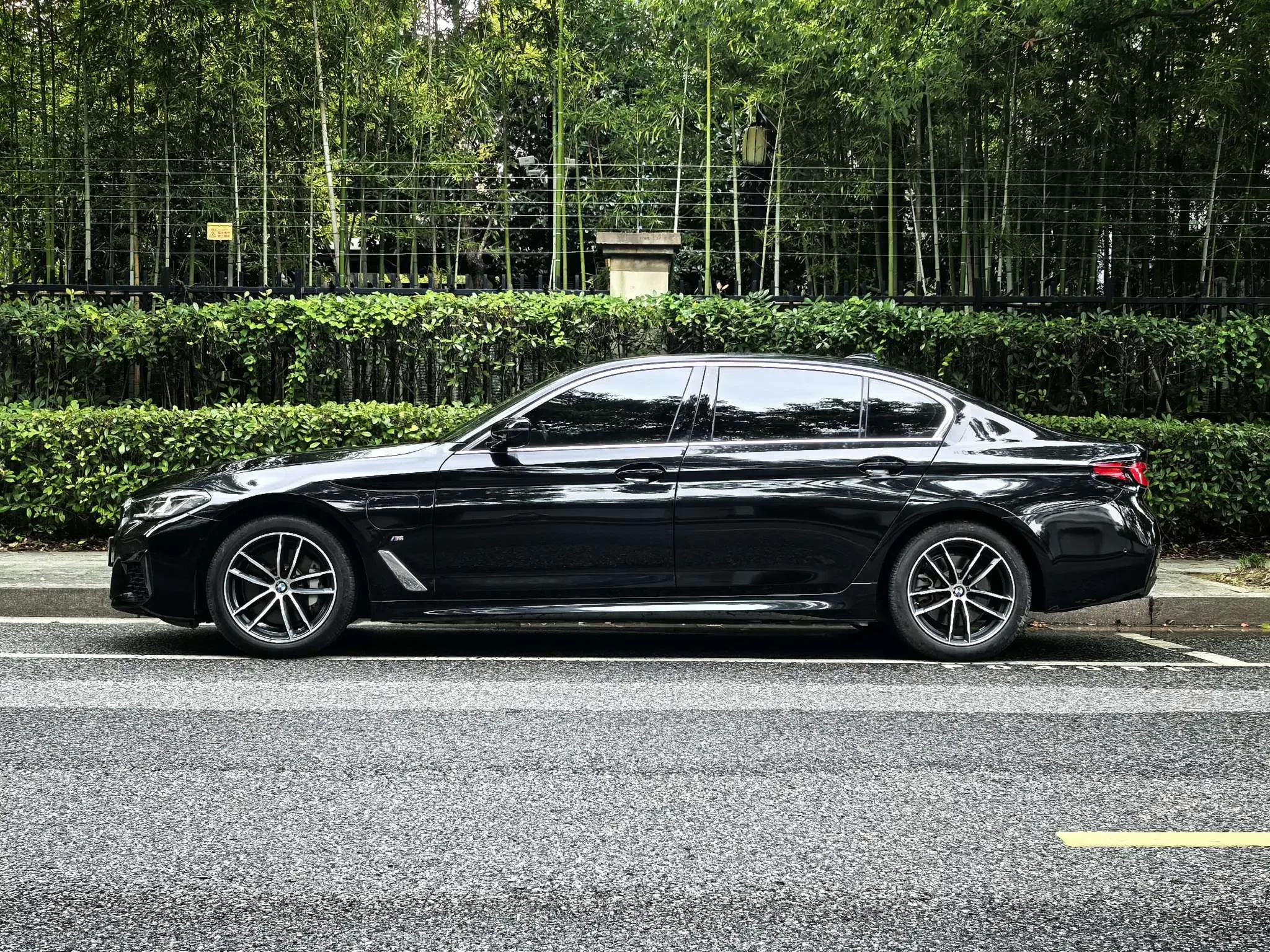 BMW 5 Series PHEV