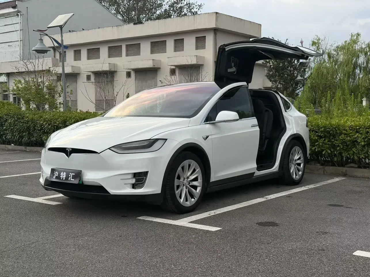 Tesla Model X