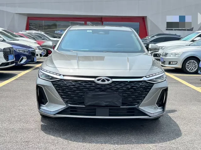 Chery Arrizo 8
