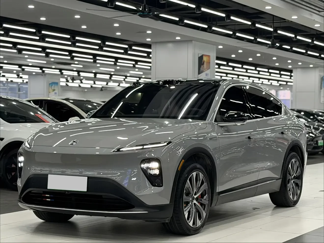 NIO EC7