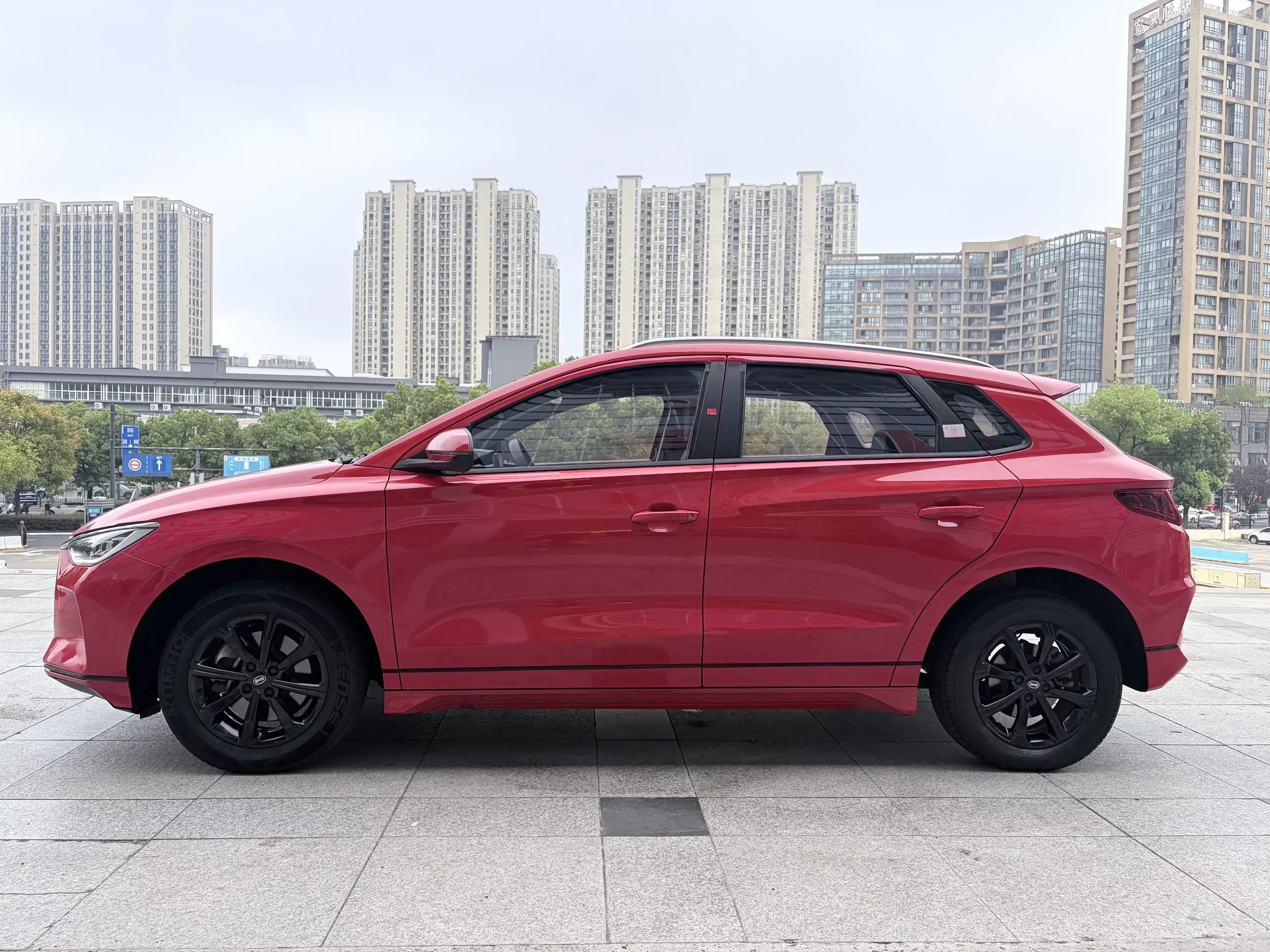BYD e2
