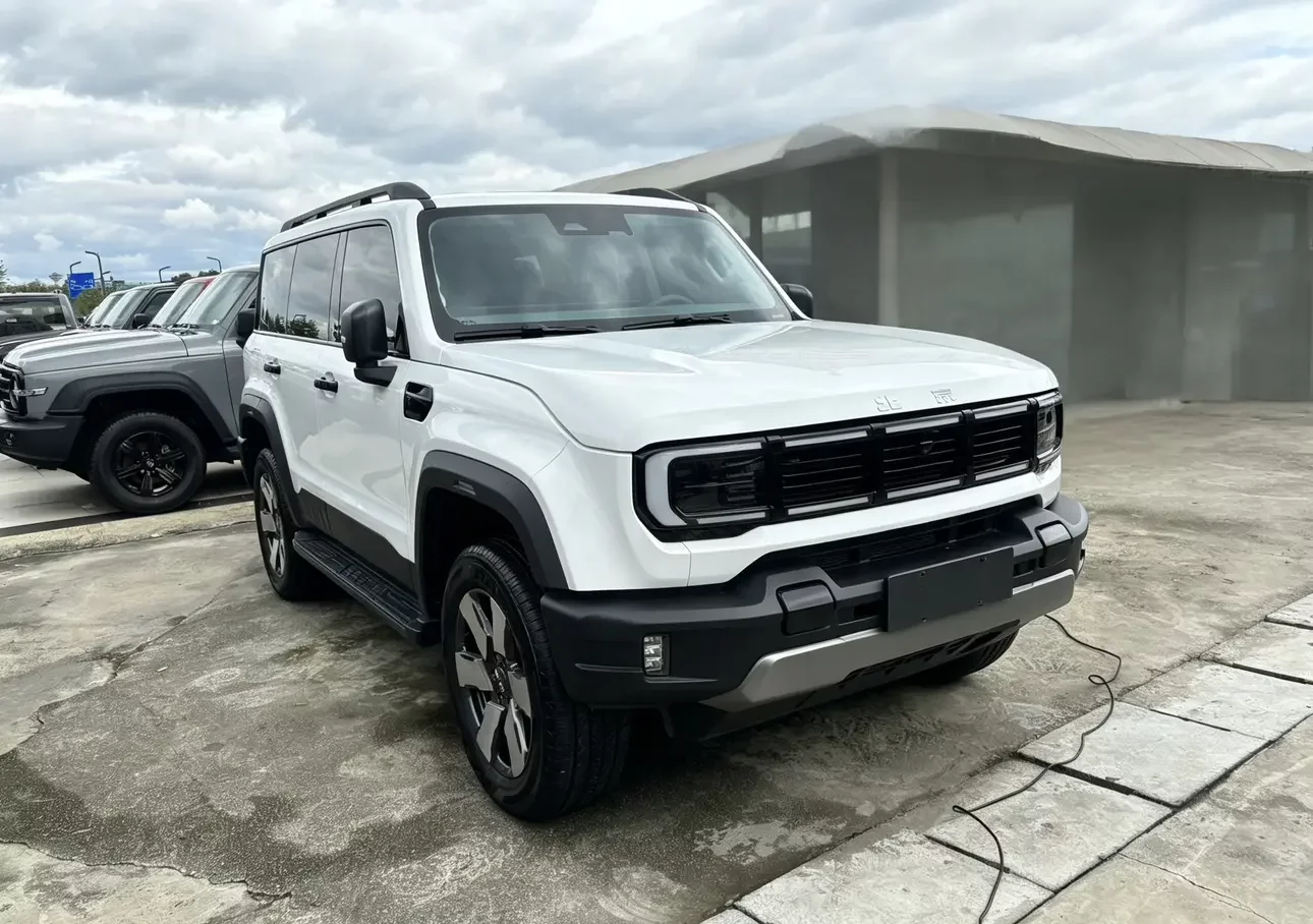 BAIC Beijing Off-road BJ40 Extended Range