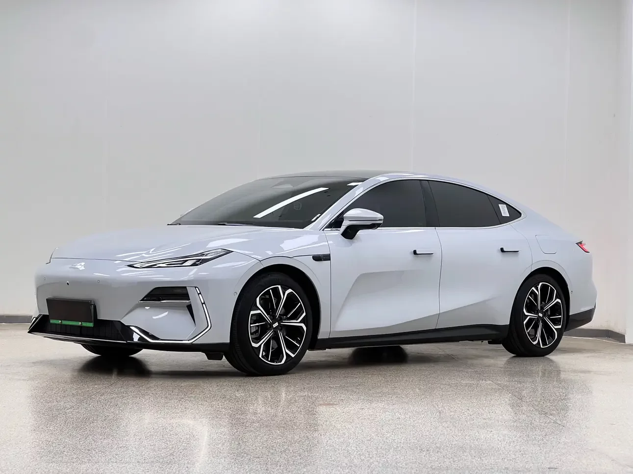 Geely Galaxy E8