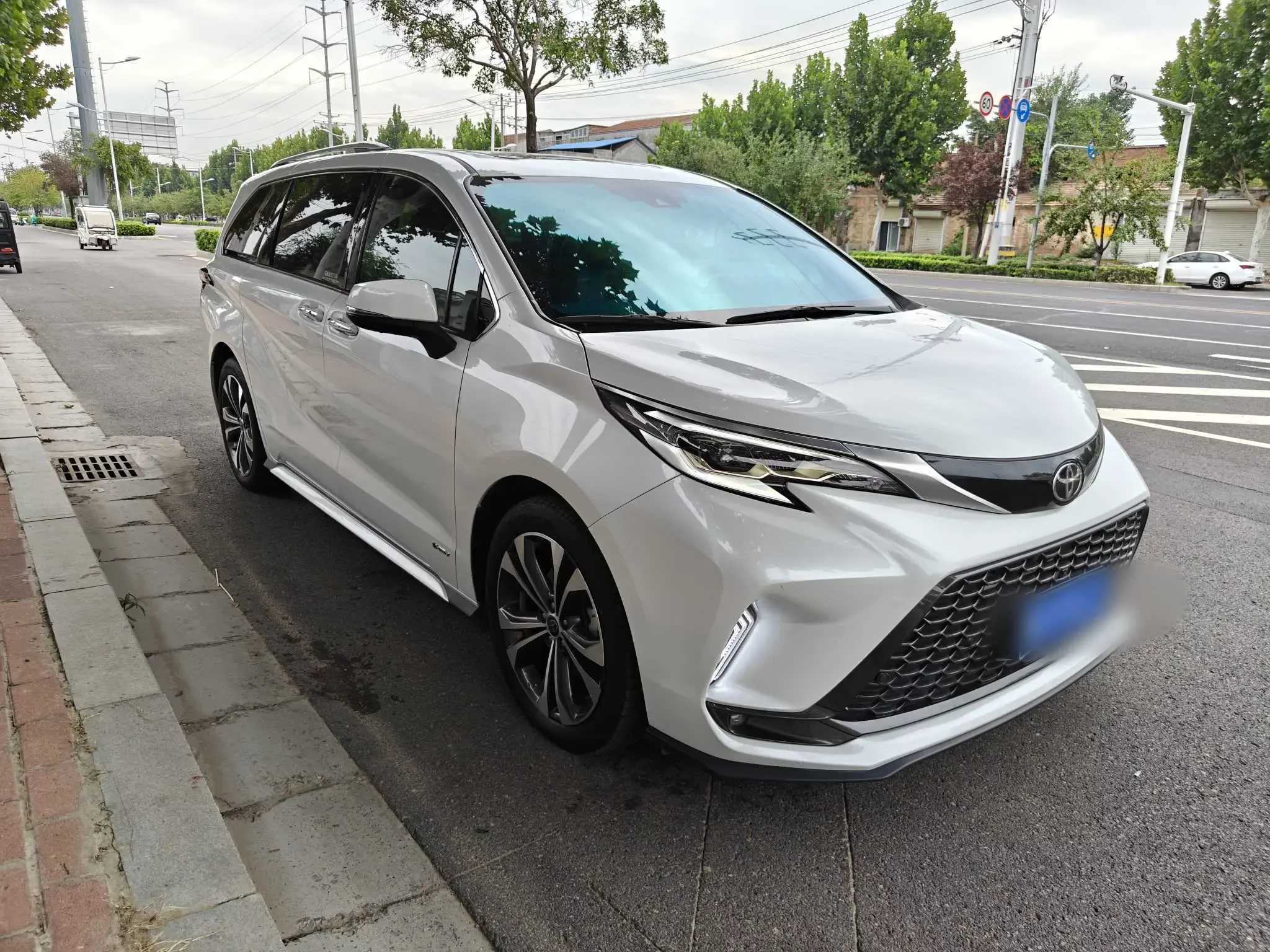 Toyota Granvia