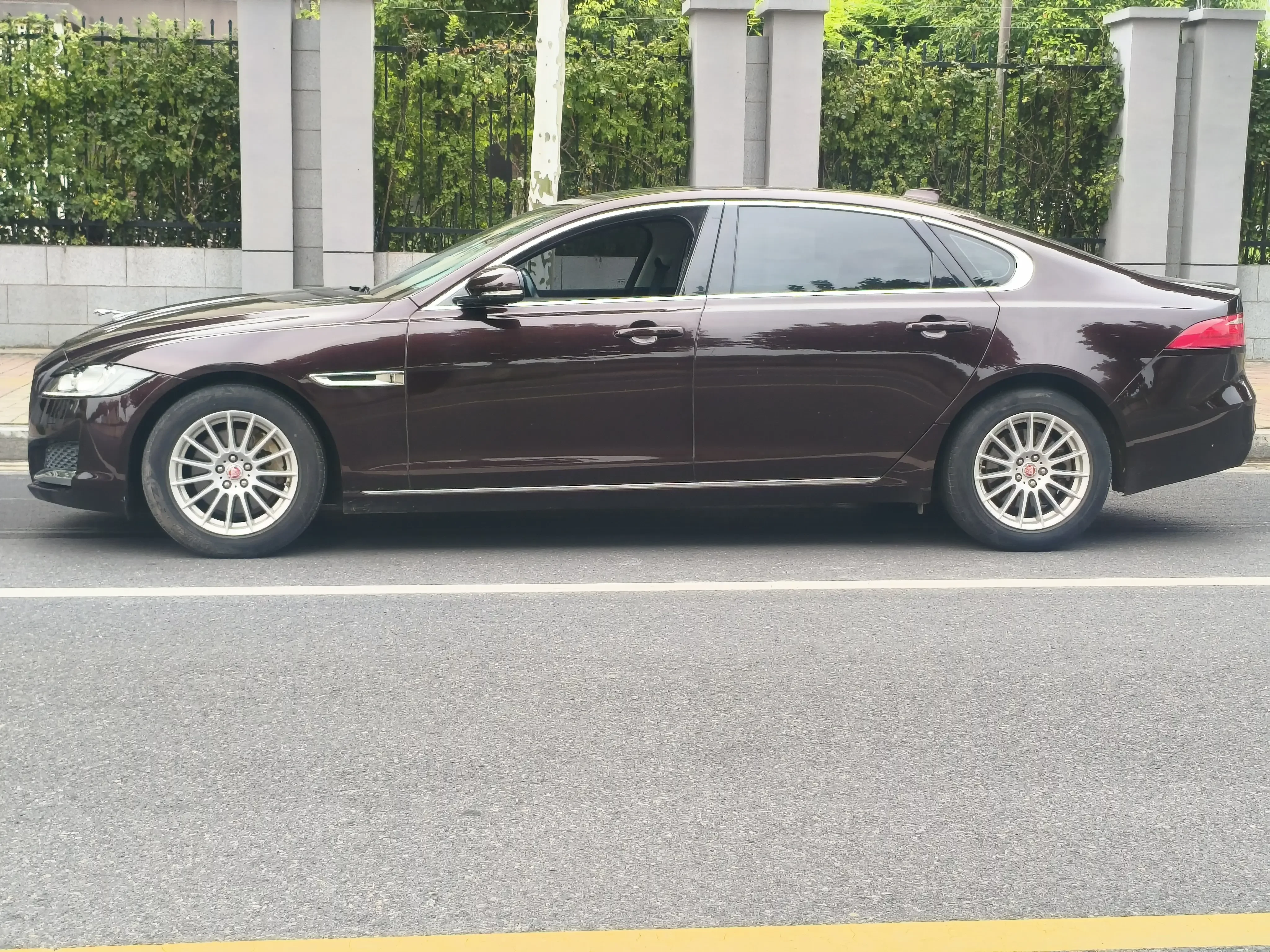 Jaguar XFL