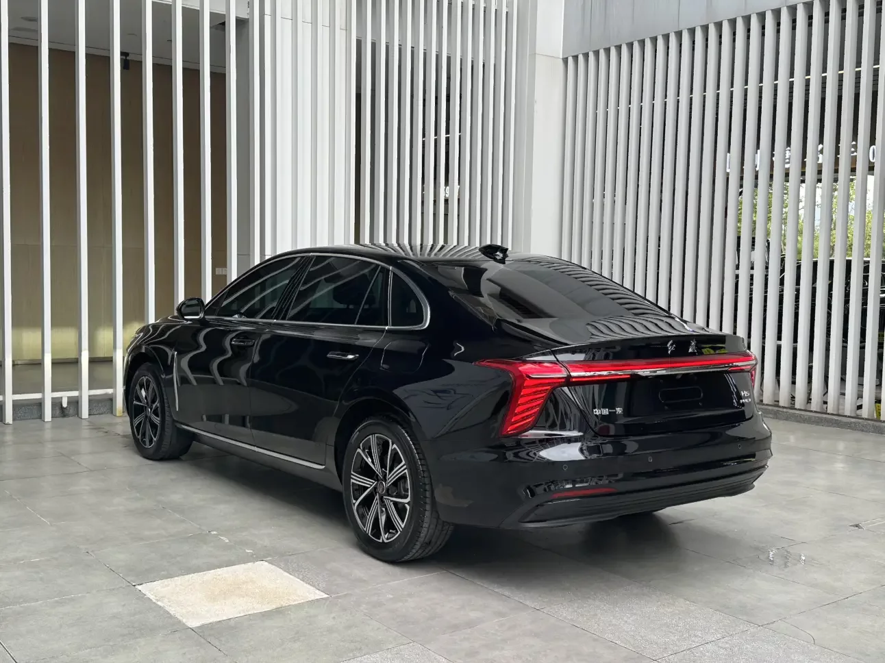 Hongqi H5 PHEV