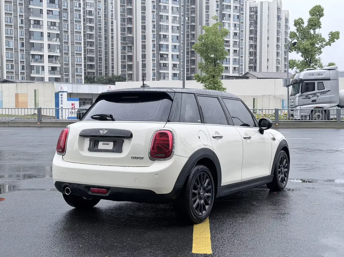 MINI MINI