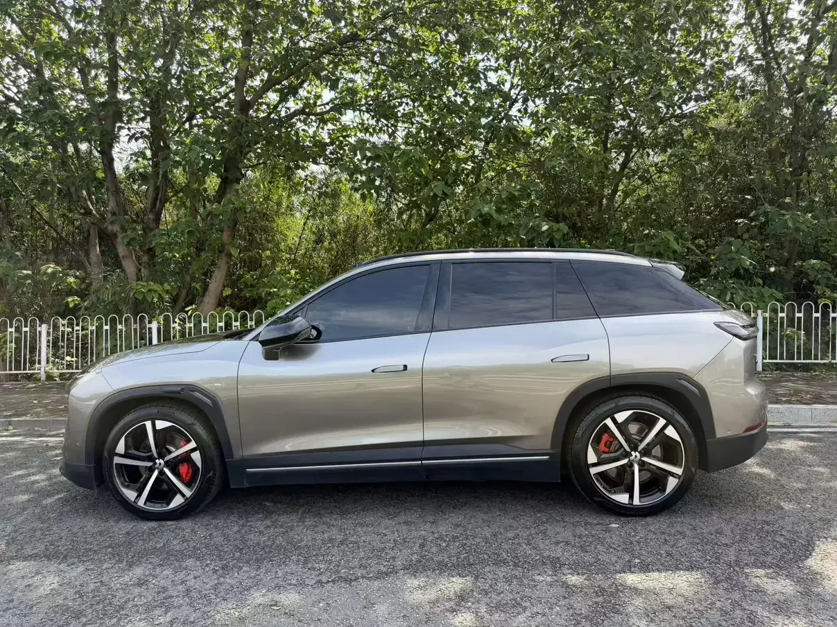 NIO ES7