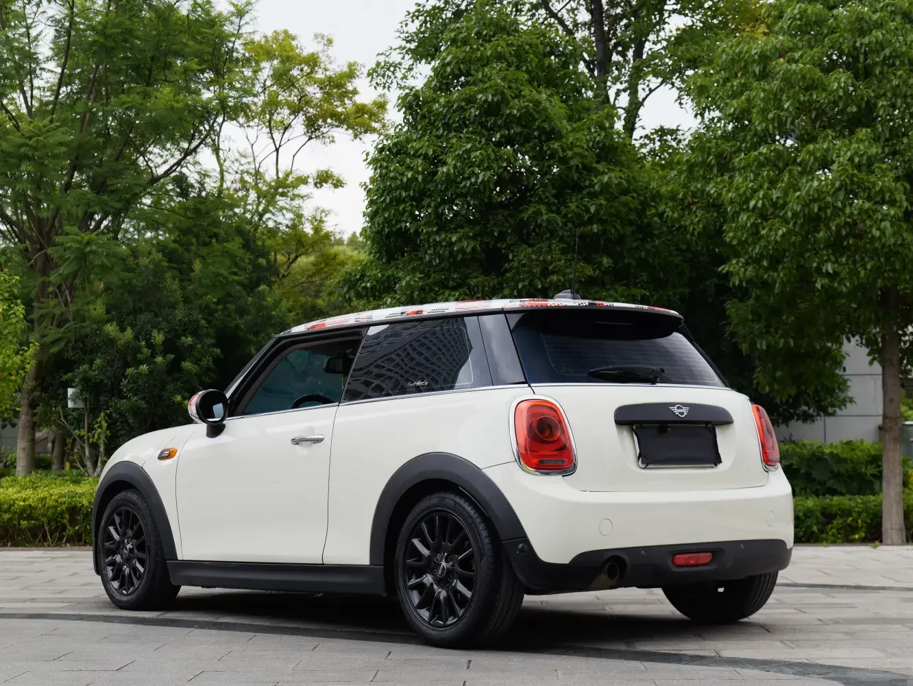 MINI MINI