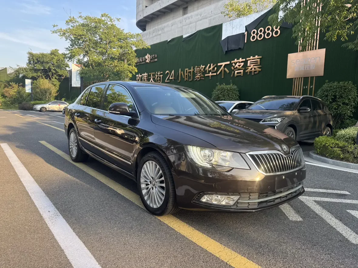 Skoda SuperB