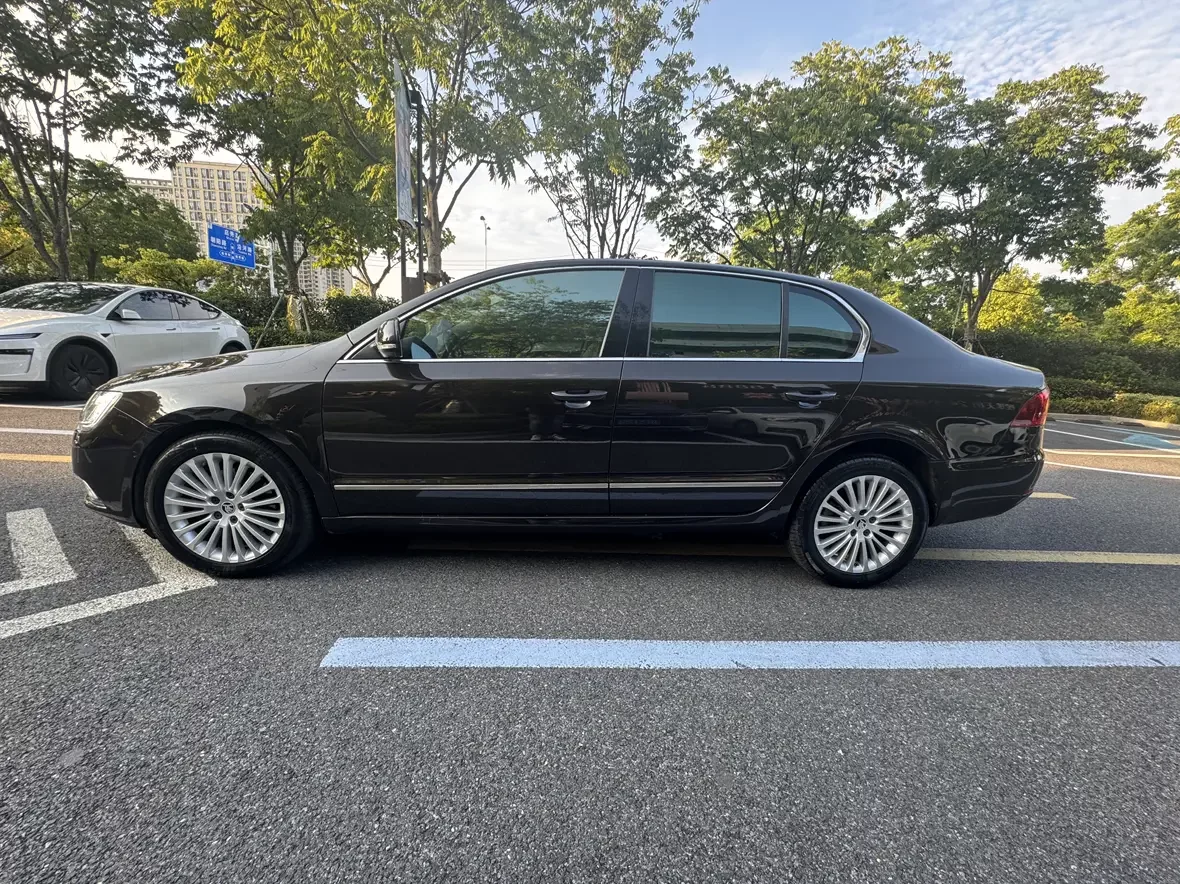 Skoda SuperB