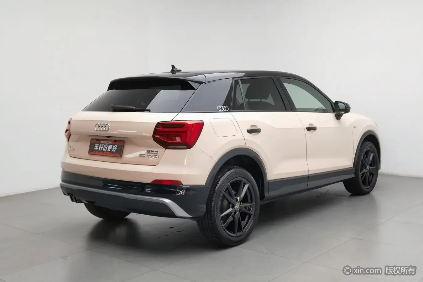 Audi Q2L