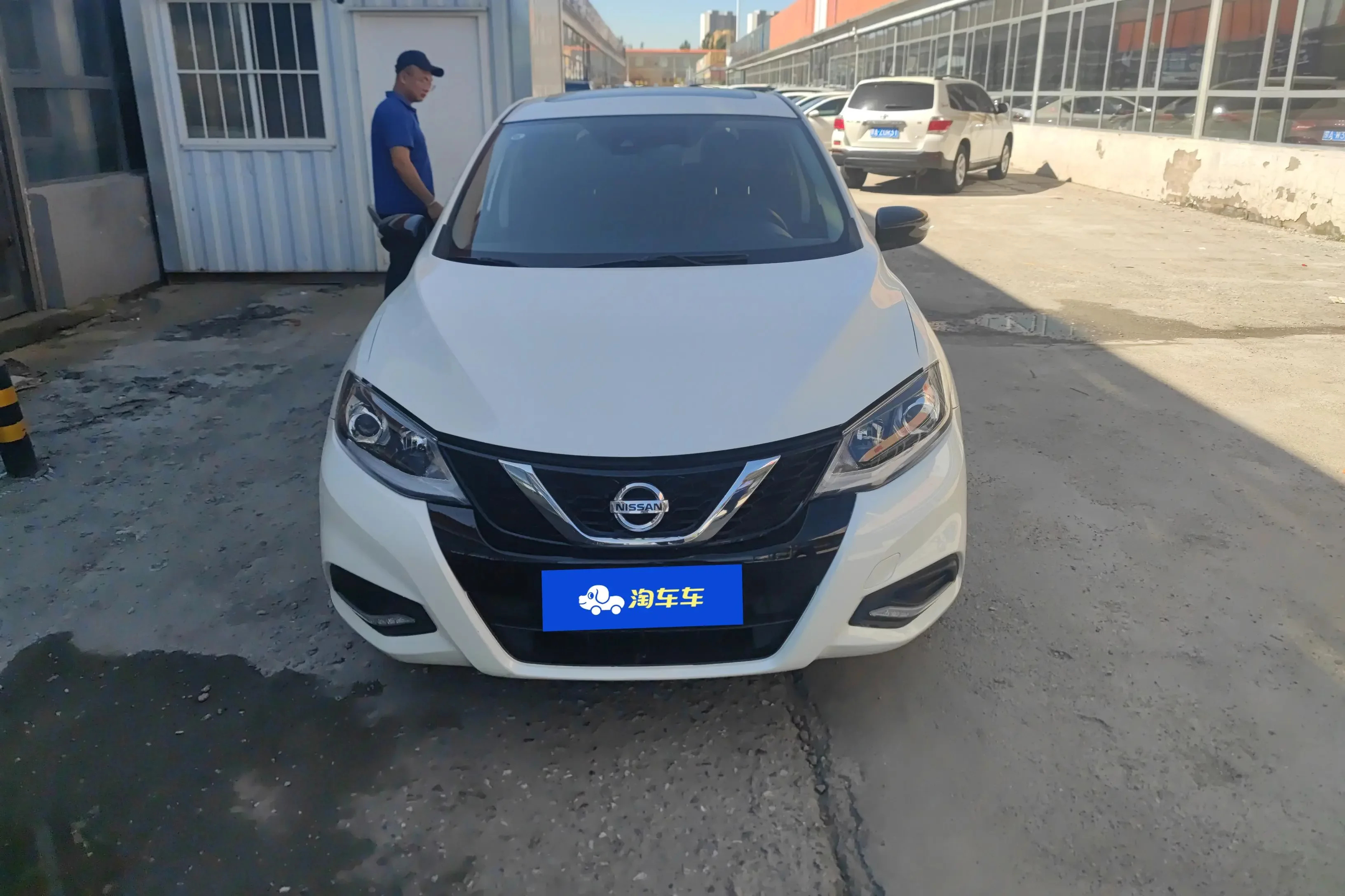 Nissan Tiida