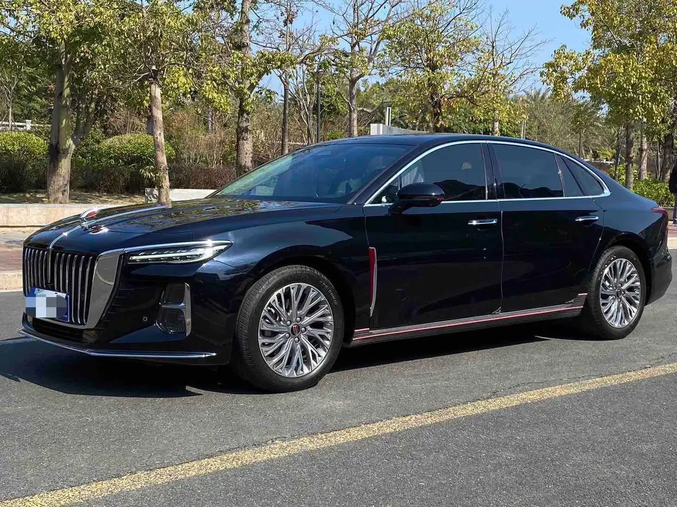Hongqi H5