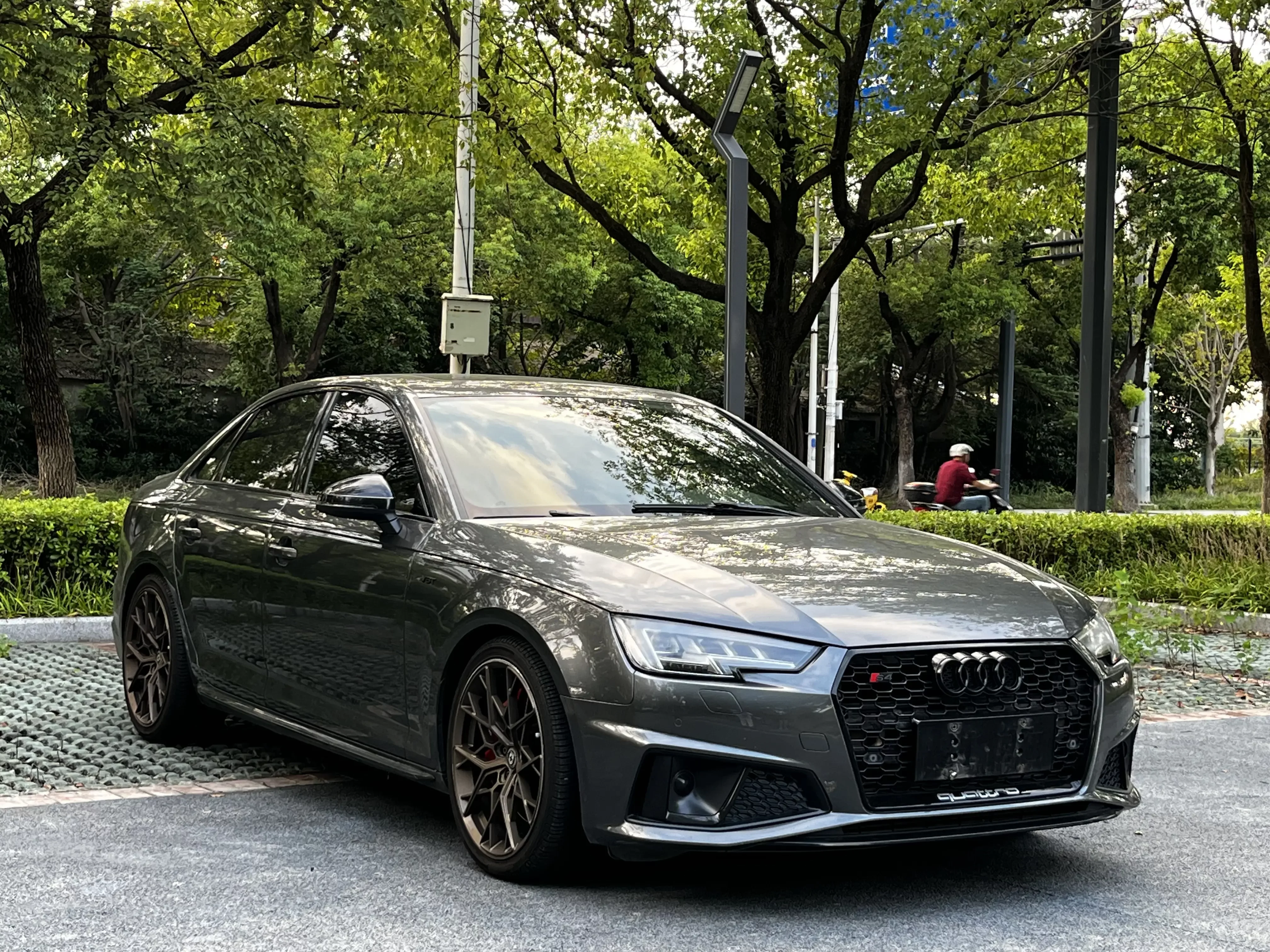 Audi S4