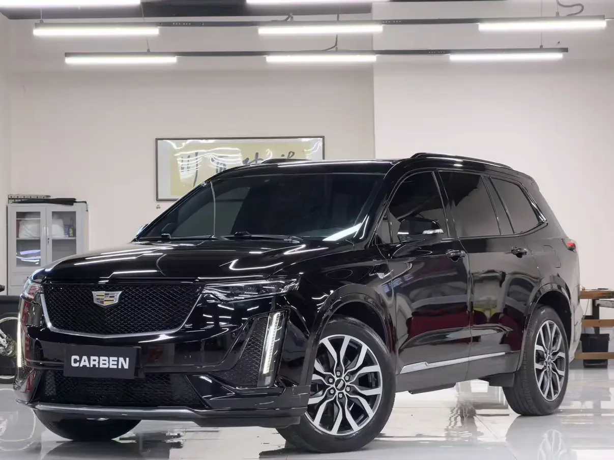 CADILLAC XT6