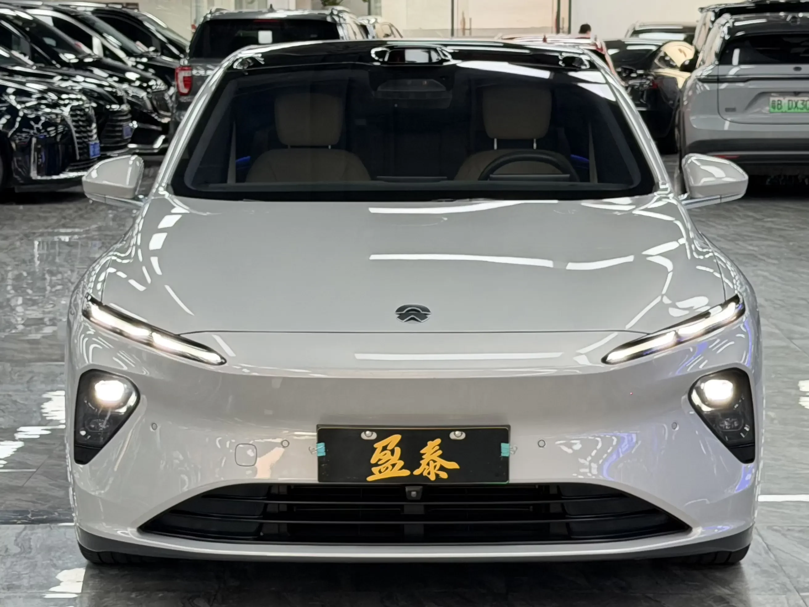 NIO ET7