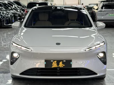 NIO ET7