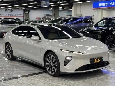 NIO ET7