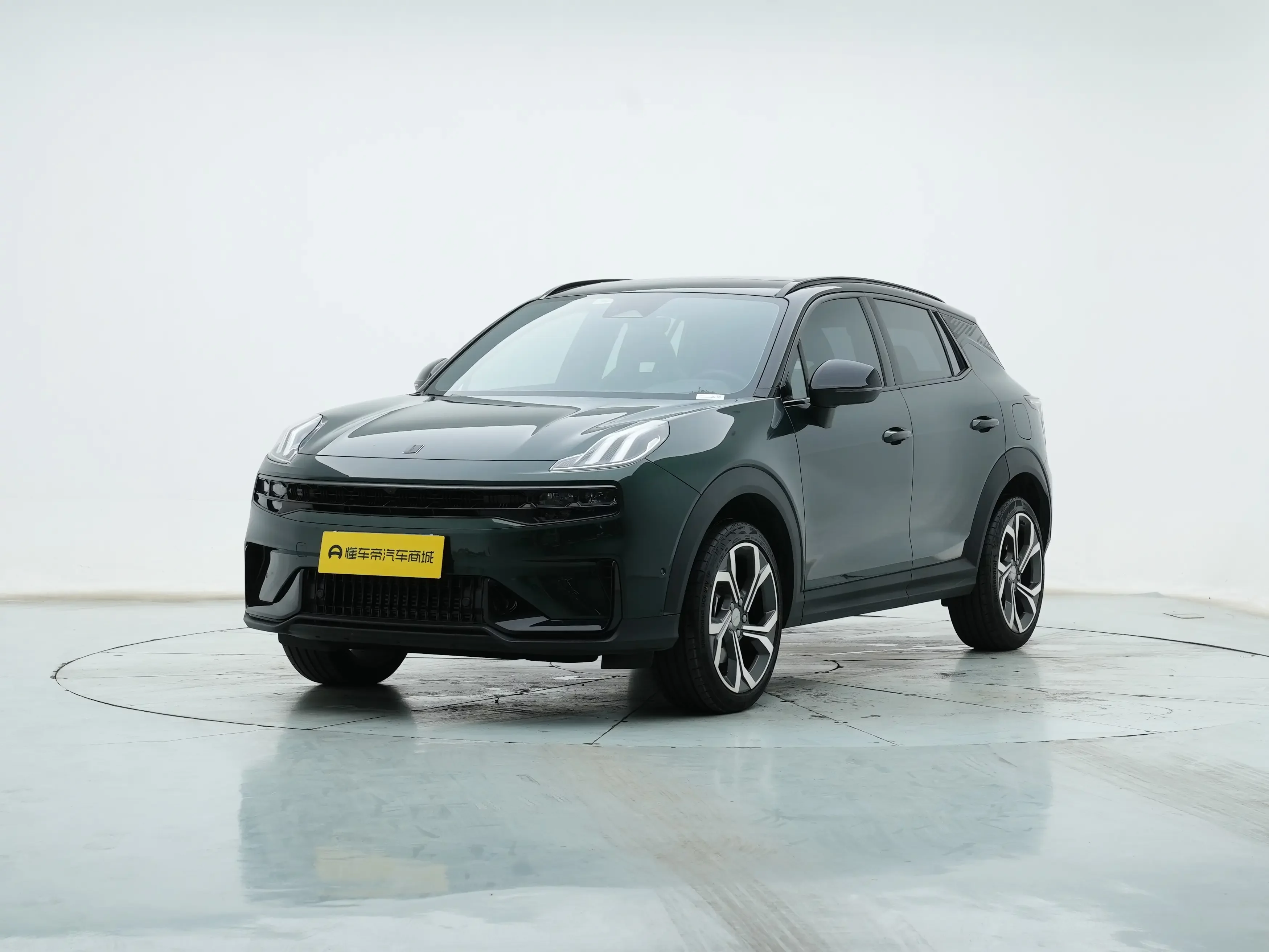 Lynk & Co 06