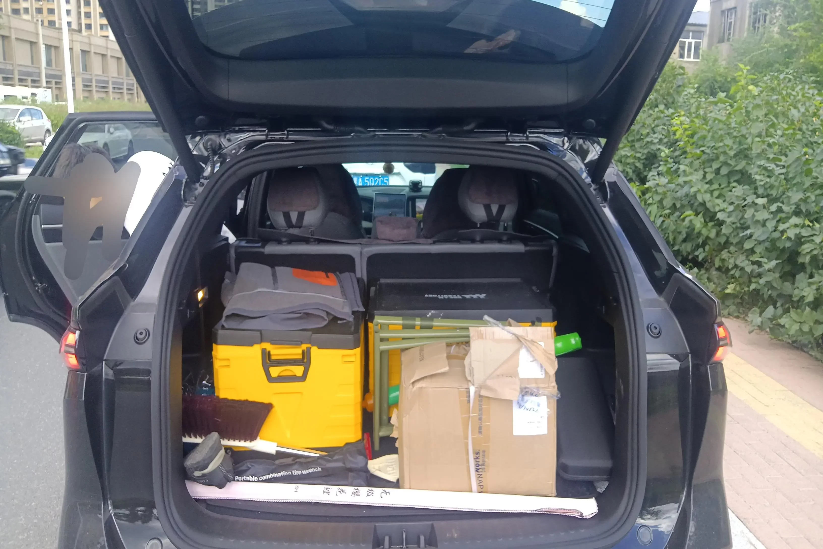 Geely Galaxy L7
