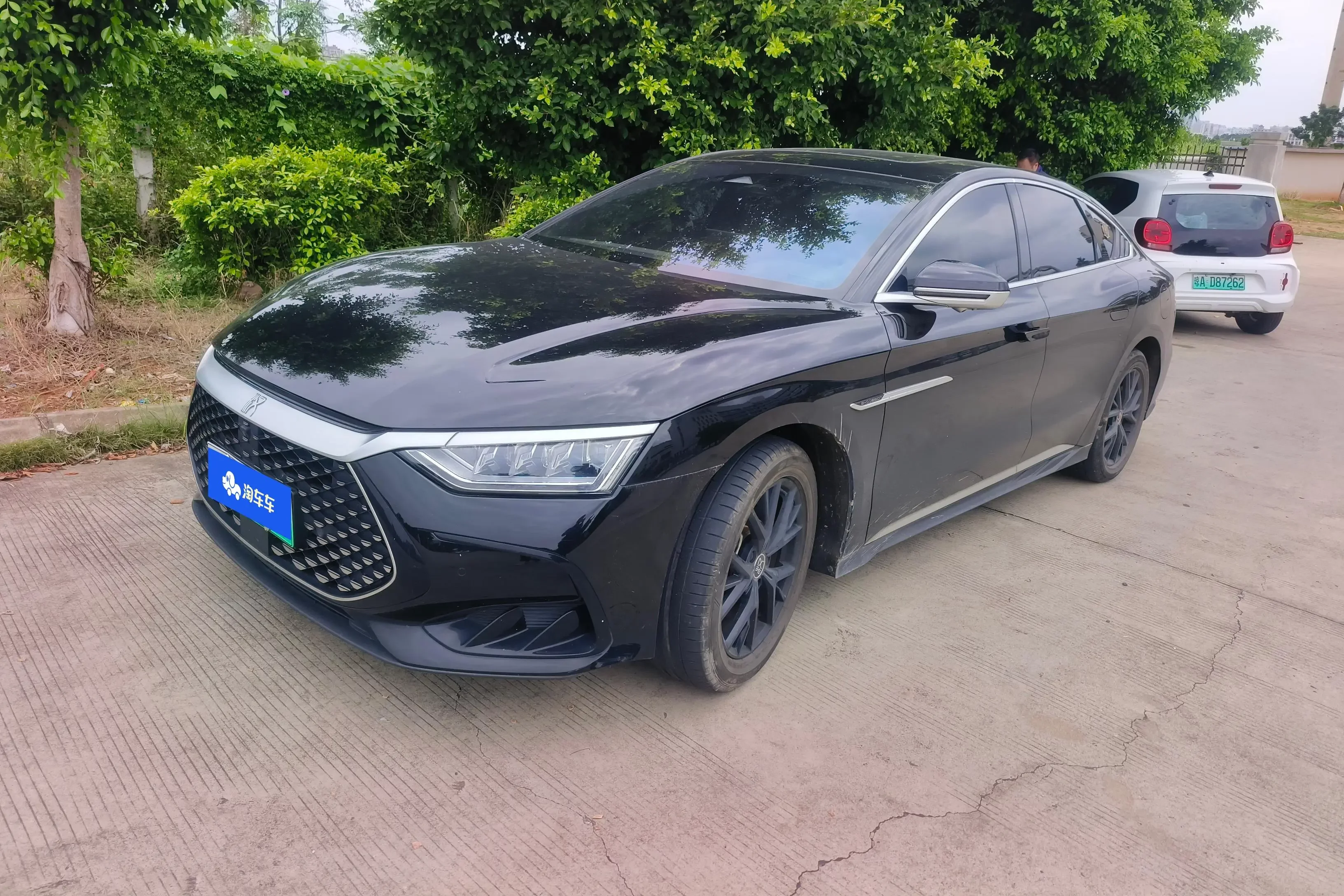 BYD Han EV