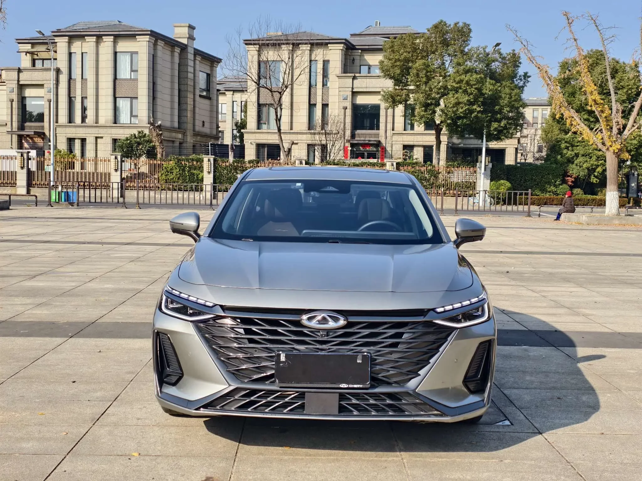 Chery Arrizo 8