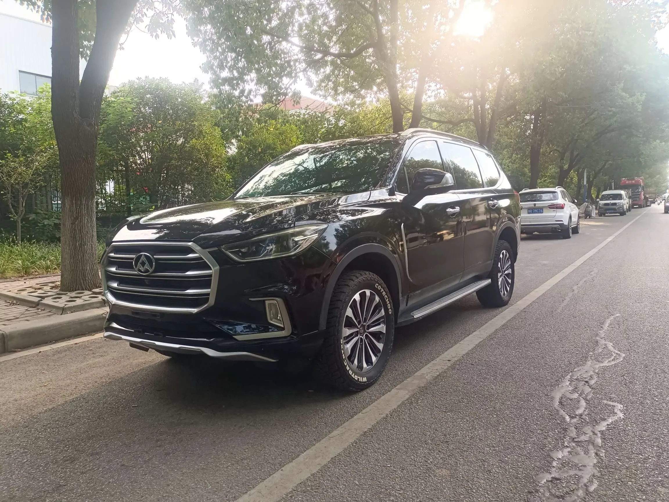 Maxus D90