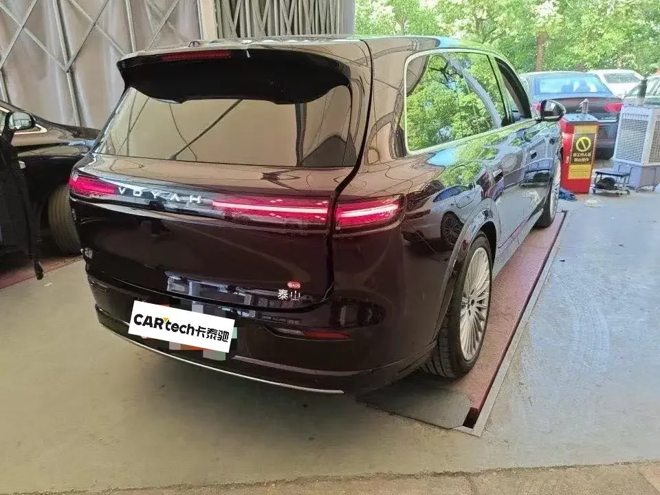 Voyah Tai Shan PHEV