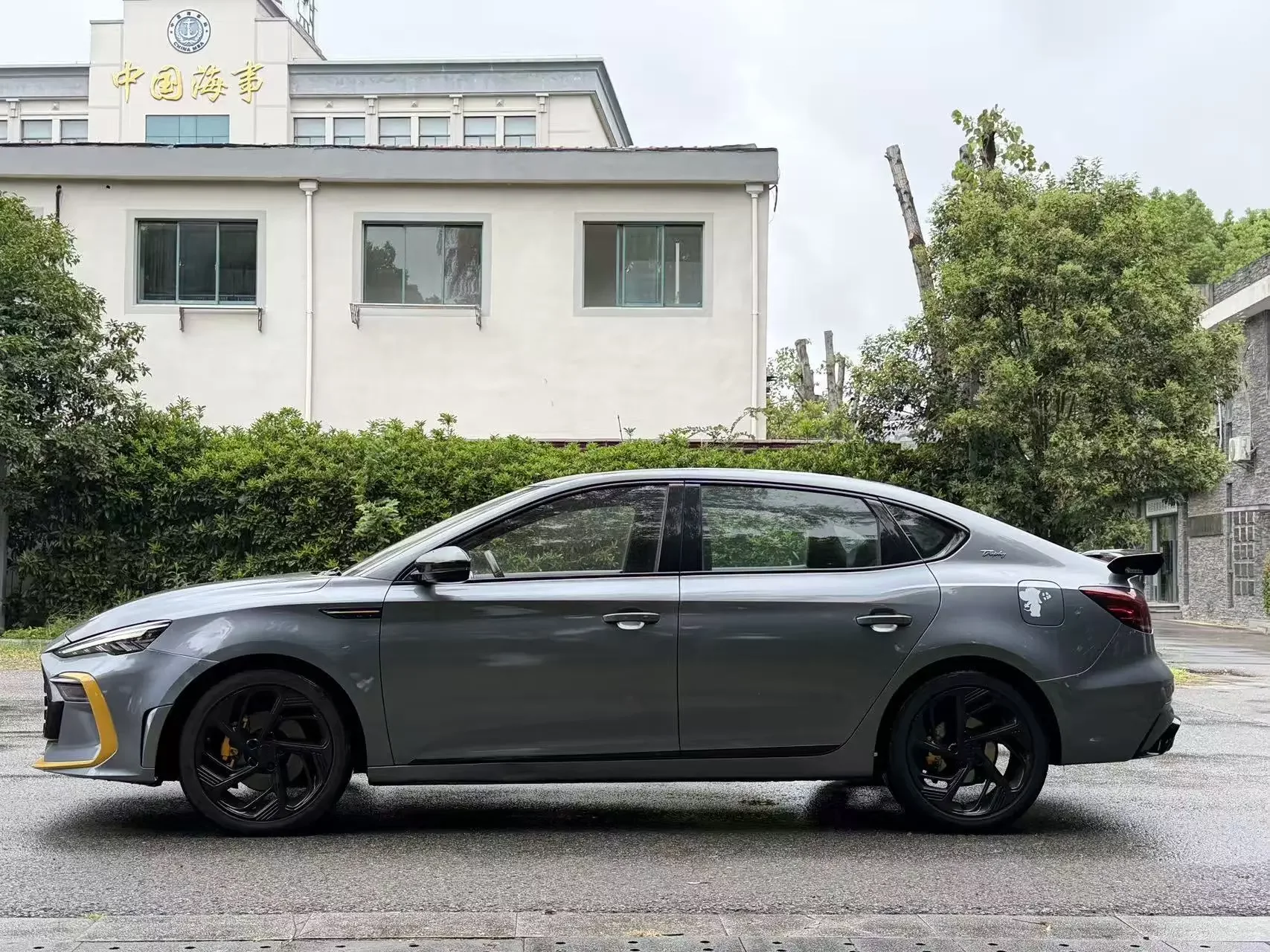 MG 6