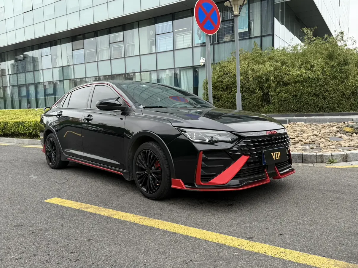 Dongfeng Yixuan MAX