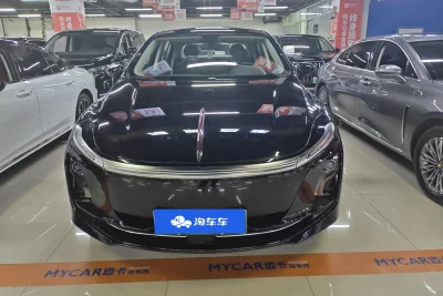 Hongqi E-QM5