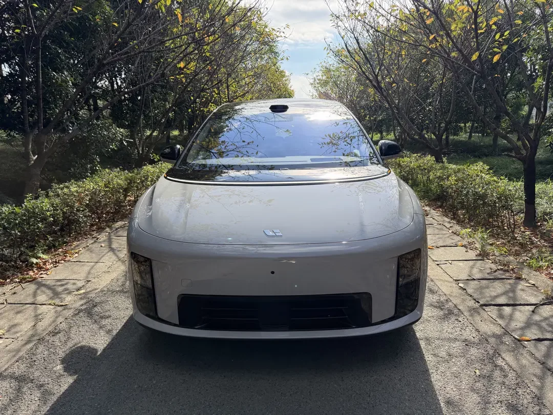 Li Ideal i8